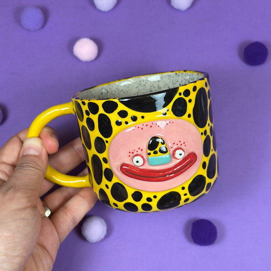 Spotted mug, 320ml